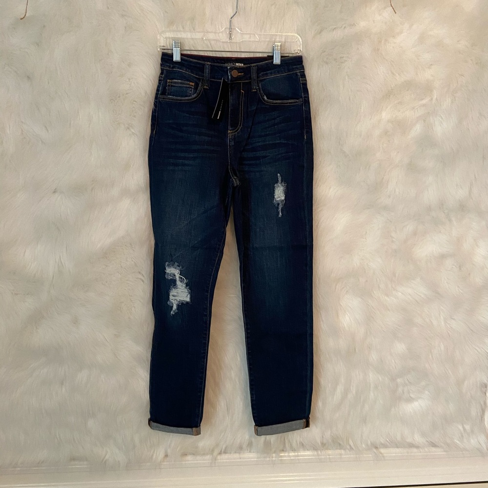 Fashion Nova mom jeans